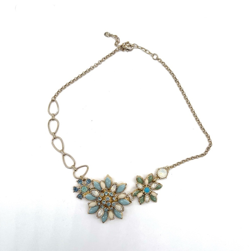 Yanibal Elegant Floral Crystal Gold Tone Necklace